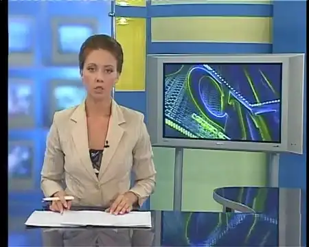Забавный фэйл симпатичной дикторши в прямом эфире Забавный фэйл симпатичной дикторши в прямом эфире