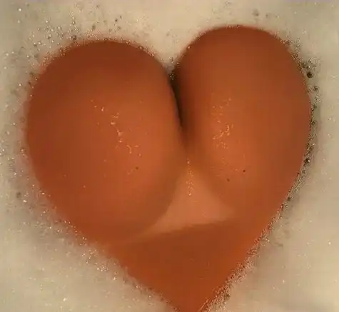С шикарными формами!!!