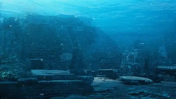 Подводные пирамиды Йонагуни
