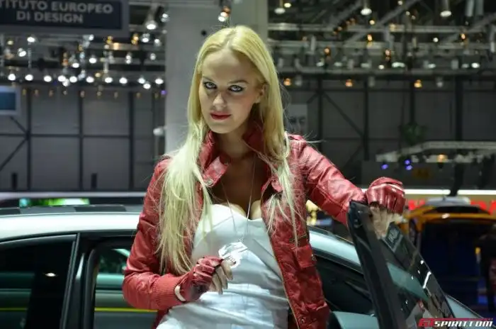 Девушки Женевского автосалона Девушки Женевского автосалона
