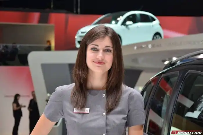 Девушки Женевского автосалона Девушки Женевского автосалона
