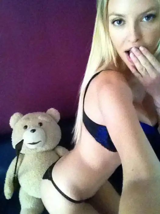 Частные фото девушек из Playboy Частные фото девушек из Playboy