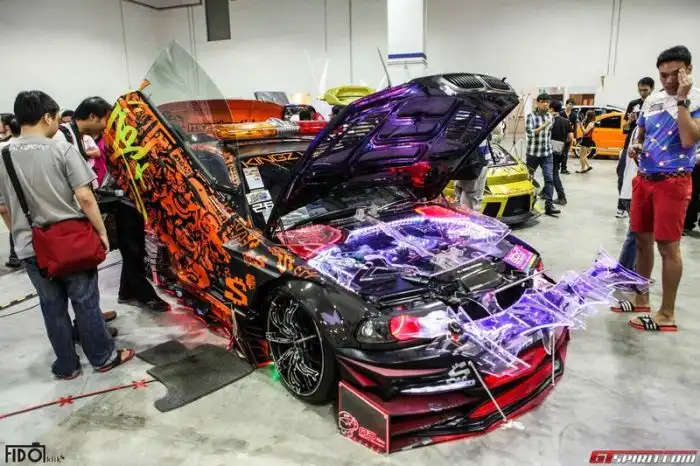 Шоу тюнингованных авто в Сингапуре 2013 Шоу тюнингованных авто в Сингапуре 2013