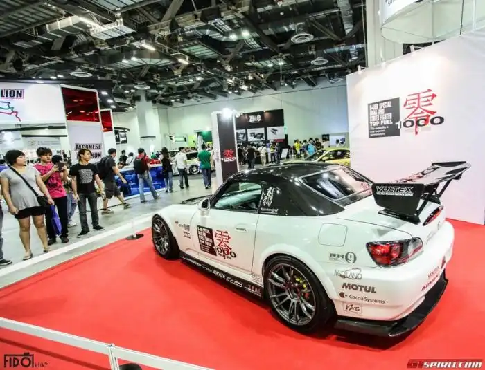 Шоу тюнингованных авто в Сингапуре 2013 Шоу тюнингованных авто в Сингапуре 2013