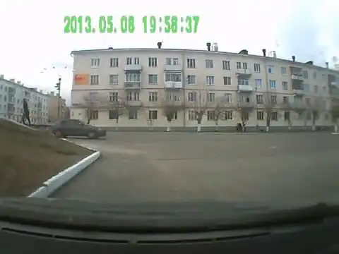 Мотоциклист протаранил внедорожник на полной скорости