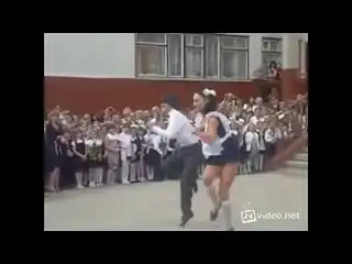 Танец на выпускном