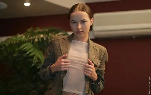 На бильярде... Ivana Fukalot