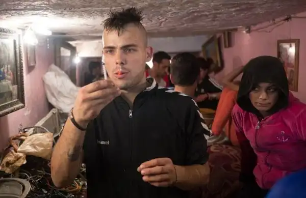 Подземный притон румынских наркоманов