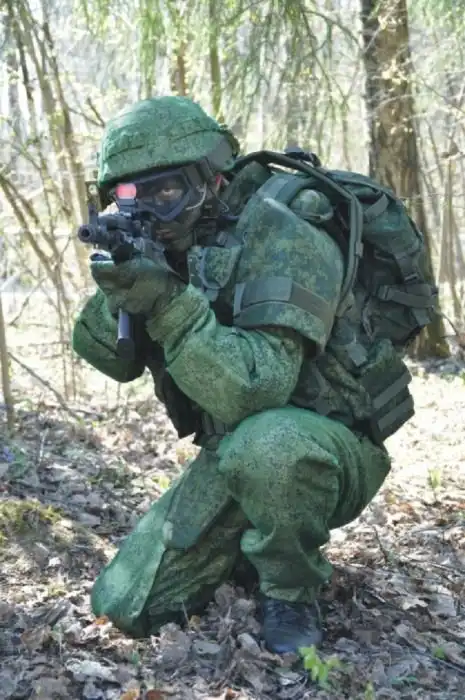 Боевая экипировка "Ратник" - российский солдат будущего