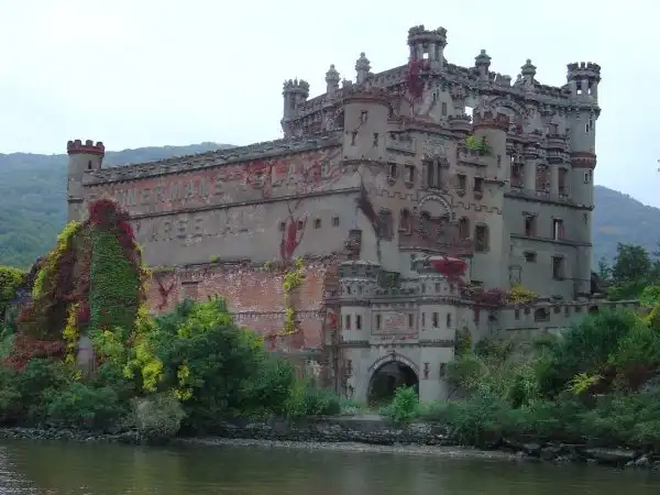Руины замка в Нью-Йорке (Bannerman Castle)