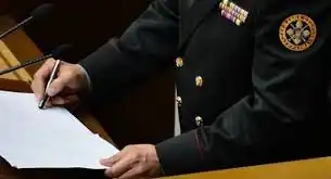 Новый министр обороны Украины Валерий Гелетей подписал присягу закрытой ручкой