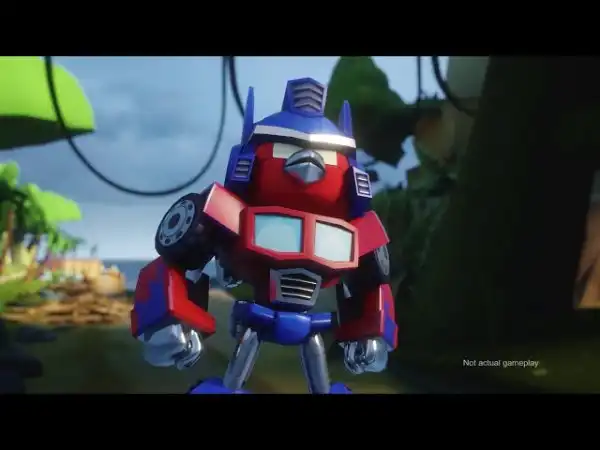 Angry Birds Transformers Comic-Con trailer