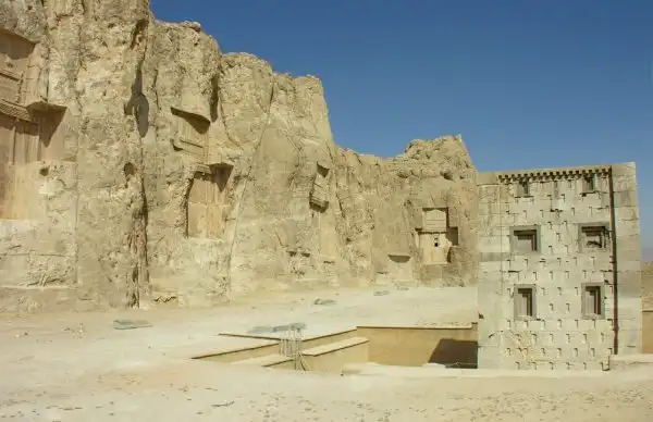 Гробница персидских королей