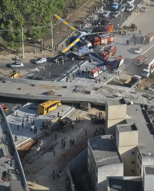 В Бразилии рухнула построенная к ЧМ-2014 эстакада