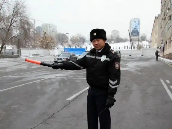 вымогательство полиции в Казахстане у российских автобусов.....