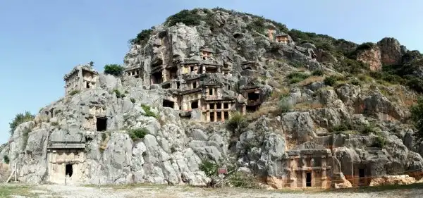 Ликийские гробницы Миры