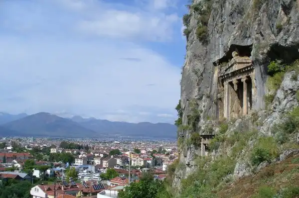 Ликийские гробницы Миры