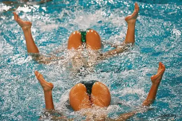 Синхронное плавание потрясающий вид спорта