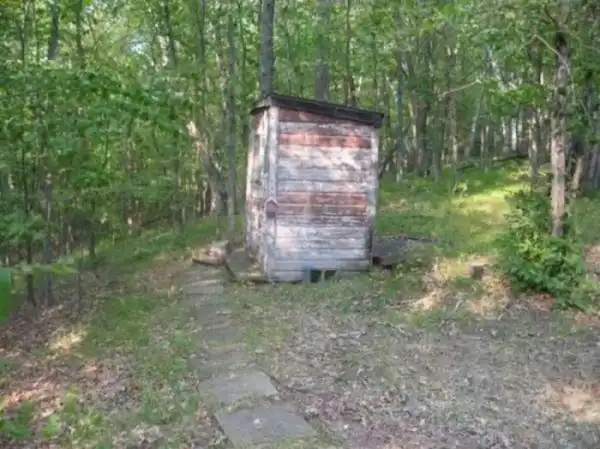 Деревенский сортир