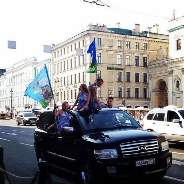 Фото на день ВДВ