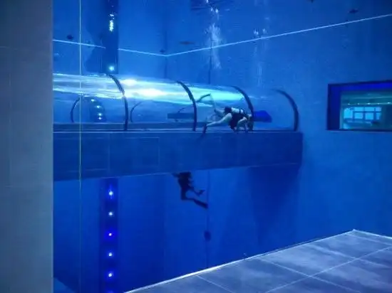 Новый самый глубокий бассейн в мире