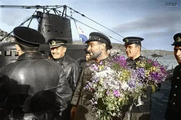 Цветные фотографии советских солдат во время Великой Отечественной