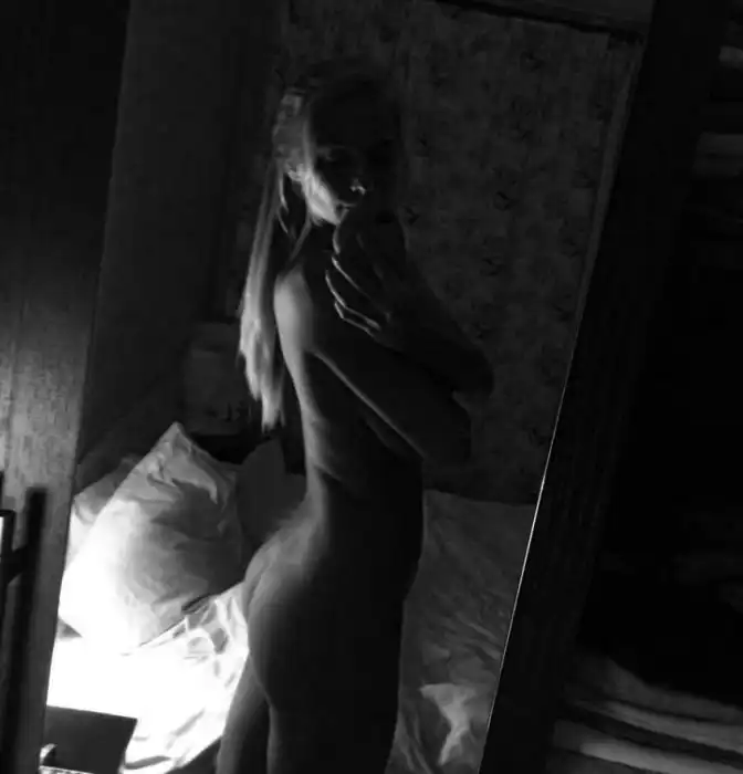 Нашумевшие секс-скандалы и откровенные фото уходящего года 18+ Нашумевшие секс-скандалы и откровенные фото уходящего года 18+