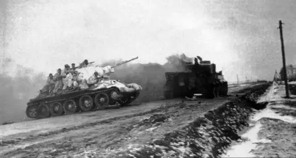 Т-34-76 против двенадцати «Тигров».