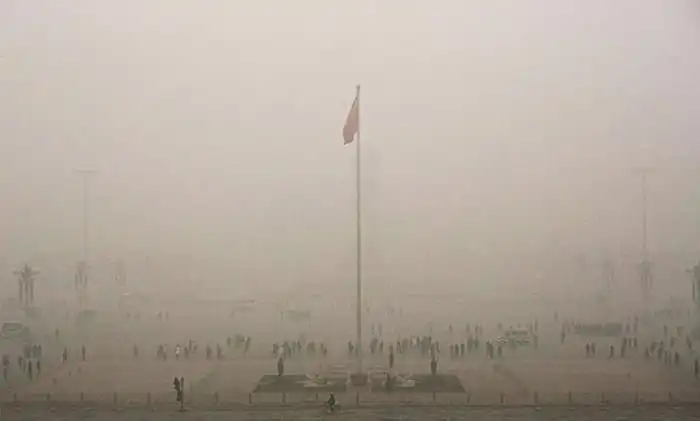 В Пекине объявили максимальный («красный») уровень загрязнения воздуха