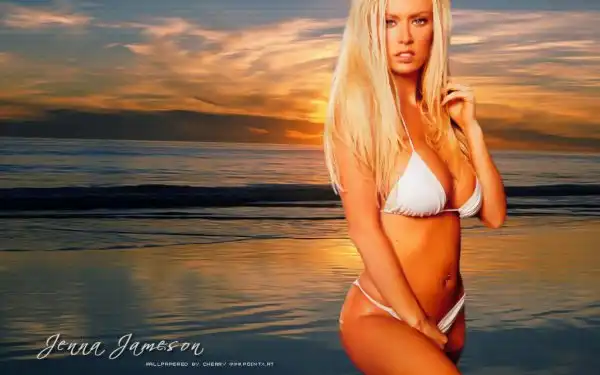 ОБОИ С ПОРНОЗВЕЗДАМИ - Jenna Jameson