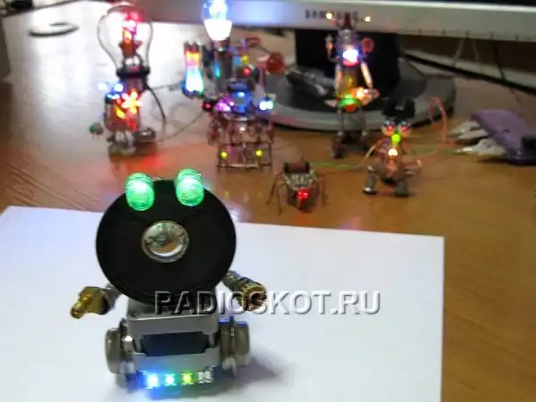 Поделки из радиодеталей