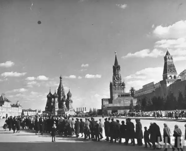 Москва 1947 года в журнале Life