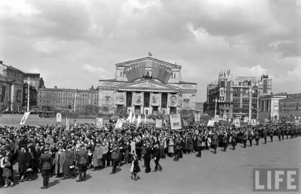 Москва 1947 года в журнале Life