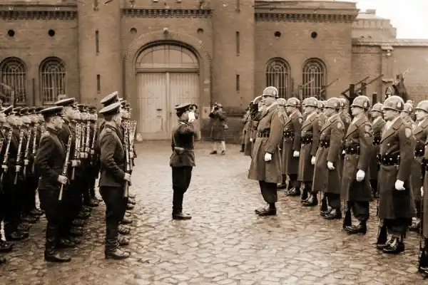 Два гросс-адмирала в одной лодке