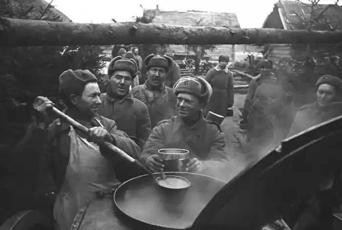 Пантелей Волкогон - доблестный повар Красной армии