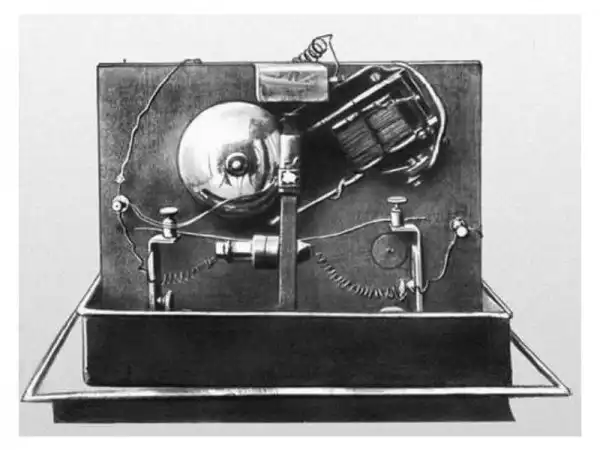 Изобретение радио. кто был первым?