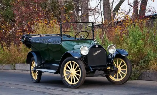 Он царя видел! Тест-драйв Studebaker SD Four 1915 года.
