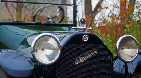 Он царя видел! Тест-драйв Studebaker SD Four 1915 года.