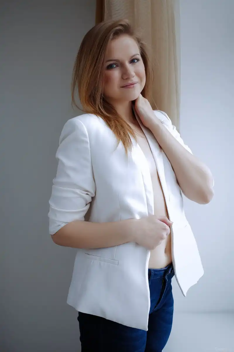 Elizabeth L