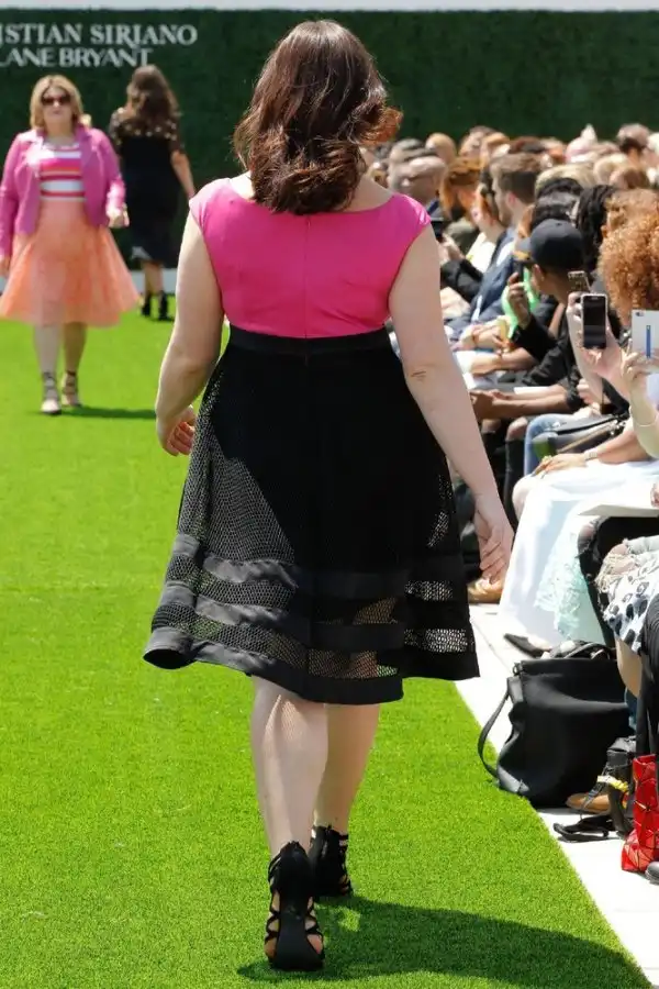 Показ моделей Plus Size