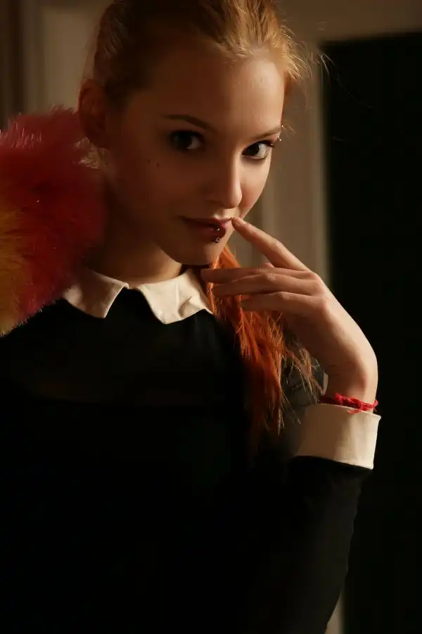 Kira W