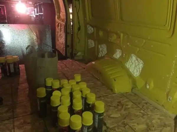 Домик на колесах из старого фургона
