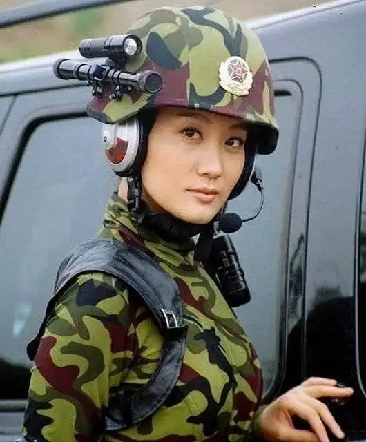Девушки армии Китая