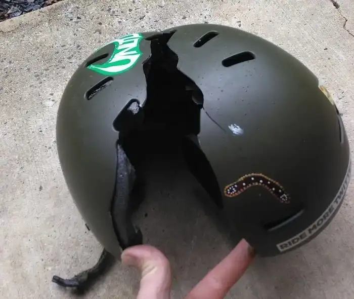 Пост о важности шлема