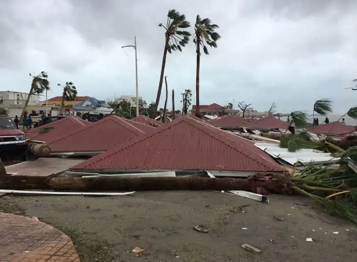 Шокирующие фотосвидетельства разрушительной мощи урагана Ирма
