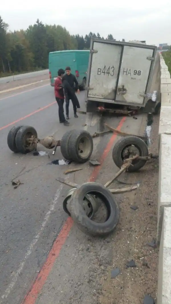 Подборка автомобильных приколов
