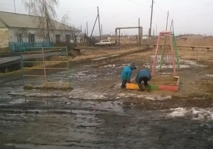 Российский ЖКХ-дизайн, бессмысленный и беспощадный Российский ЖКХ-дизайн, бессмысленный и беспощадный