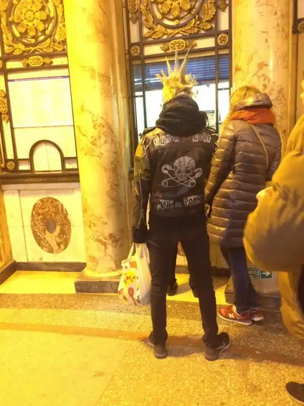 Свежая подборка "модников", которые водятся в нашем метро