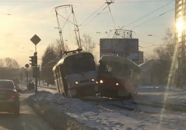 Подборка автомобильных приколов