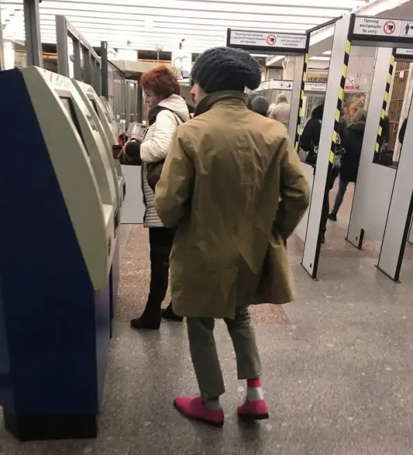 Свежая подборка "модников", которые водятся в нашем метро